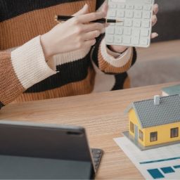 Why Wealthy Families Need an Estate Planning Lawyer for Cross-Border Asset Protection